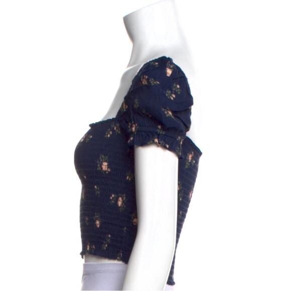 Reformation Floral Crop Top Square Neck Smocked Bodice Size 8 In Navy Blue NWT - Picture 2 of 9